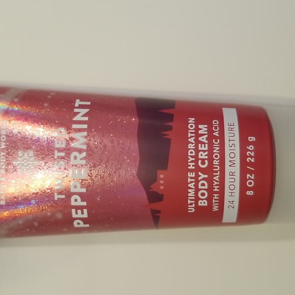 Bath & Body Twisted Peppermint Body Cream - Picture 4 of 4